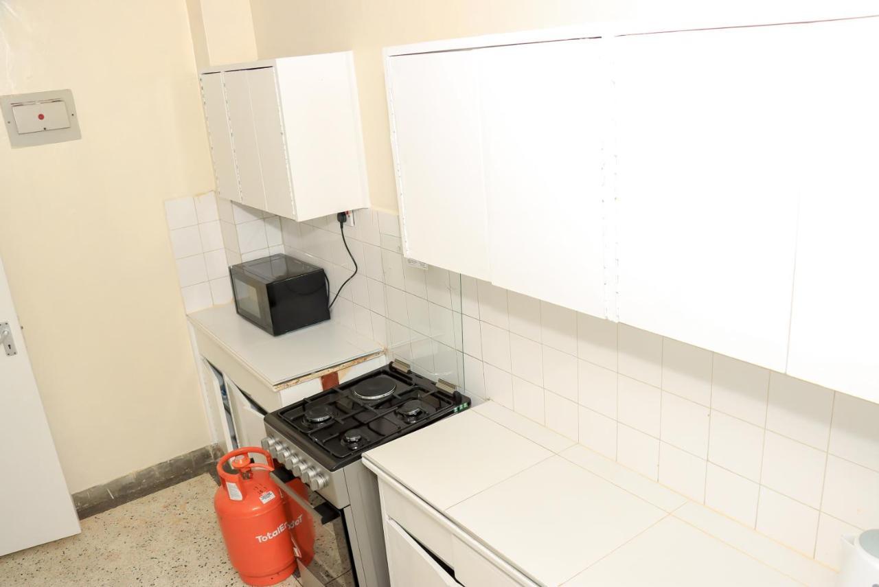 Apartamento Hazina Estate South B *