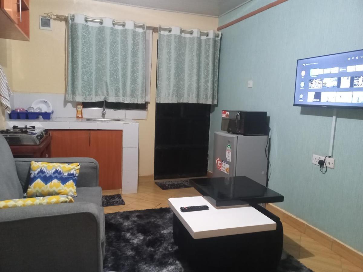Gratia Studio 87junction, Along Waiyaki Way Guest house *