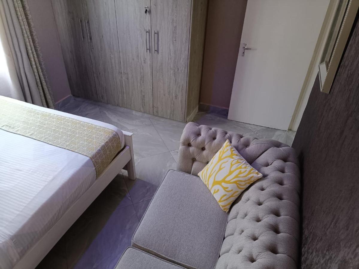 Chichi Luxury * Nairobi