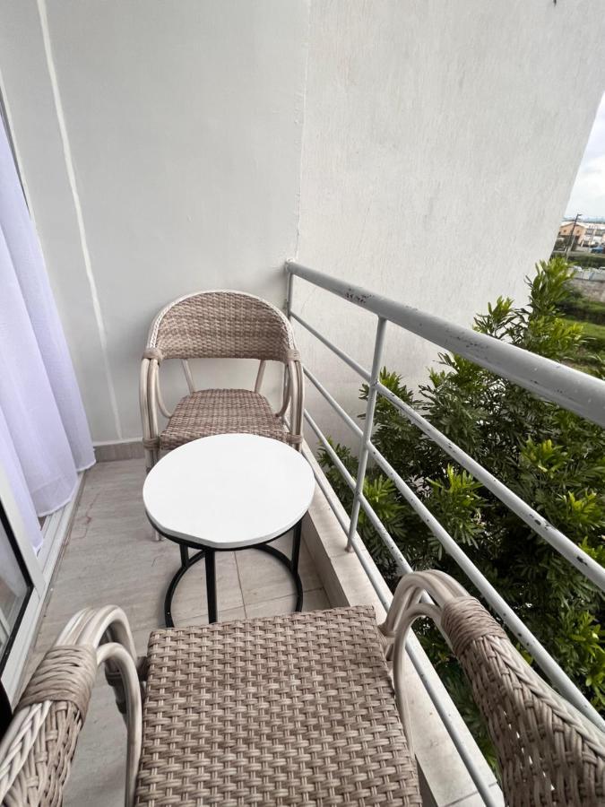 Rio Vista Apartment *