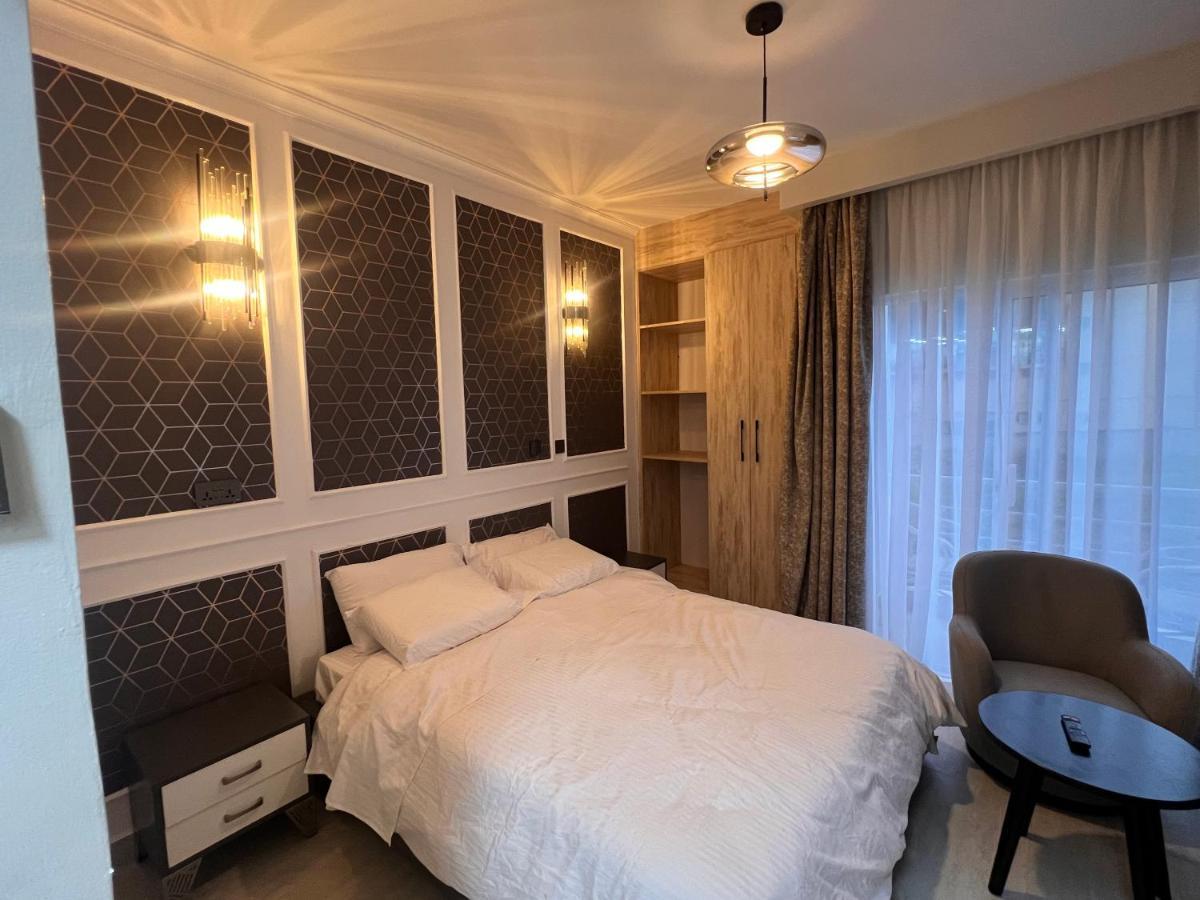 Rio Vista Apartment