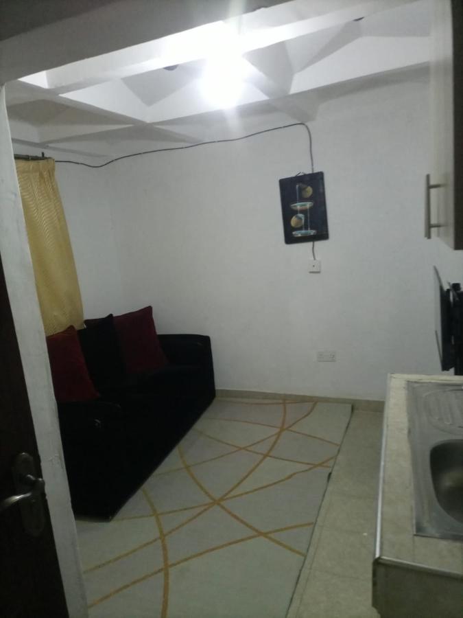 1 Bedroom Eastleigh Section 3 Apartment *