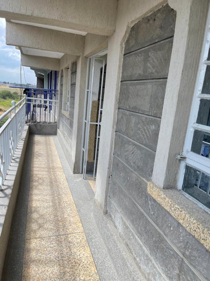 1 Bedroom Eastleigh Section 3 Apartment *