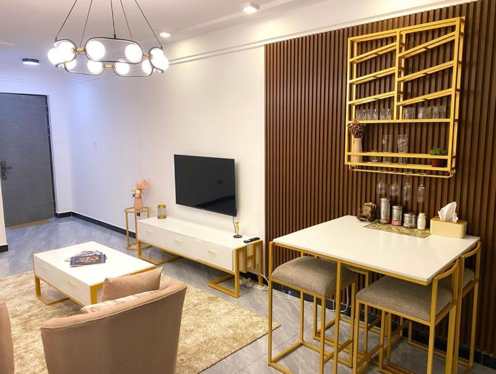 Lux Staroot Kilimani Nairobi