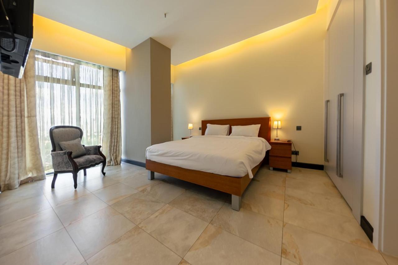 Lux Le Marc Luxury