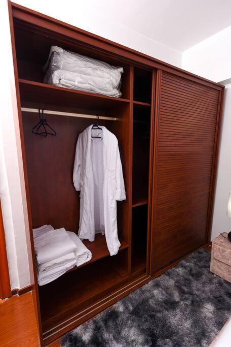 Luxurious-2 Bedroom With A Swimming Pool In Kilimani *