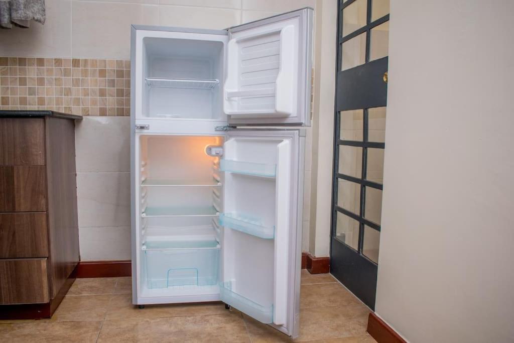 Apartment Elegant 1br In Westlands, Workspace, Gym, Parking. Nairobi