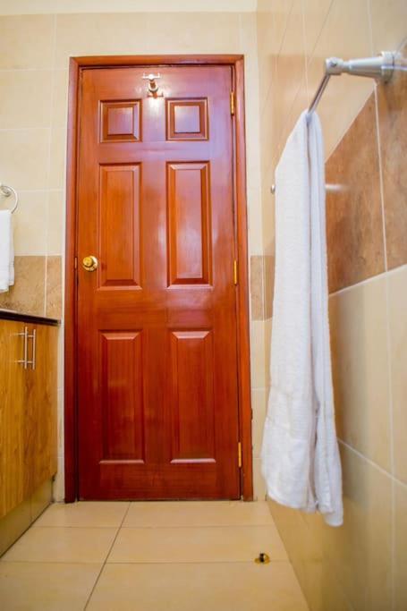 Apartment Elegant 1br In Westlands, Workspace, Gym, Parking.