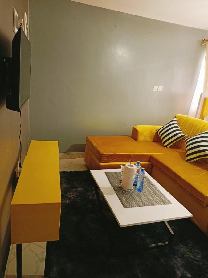 Royalsuites-utawala *