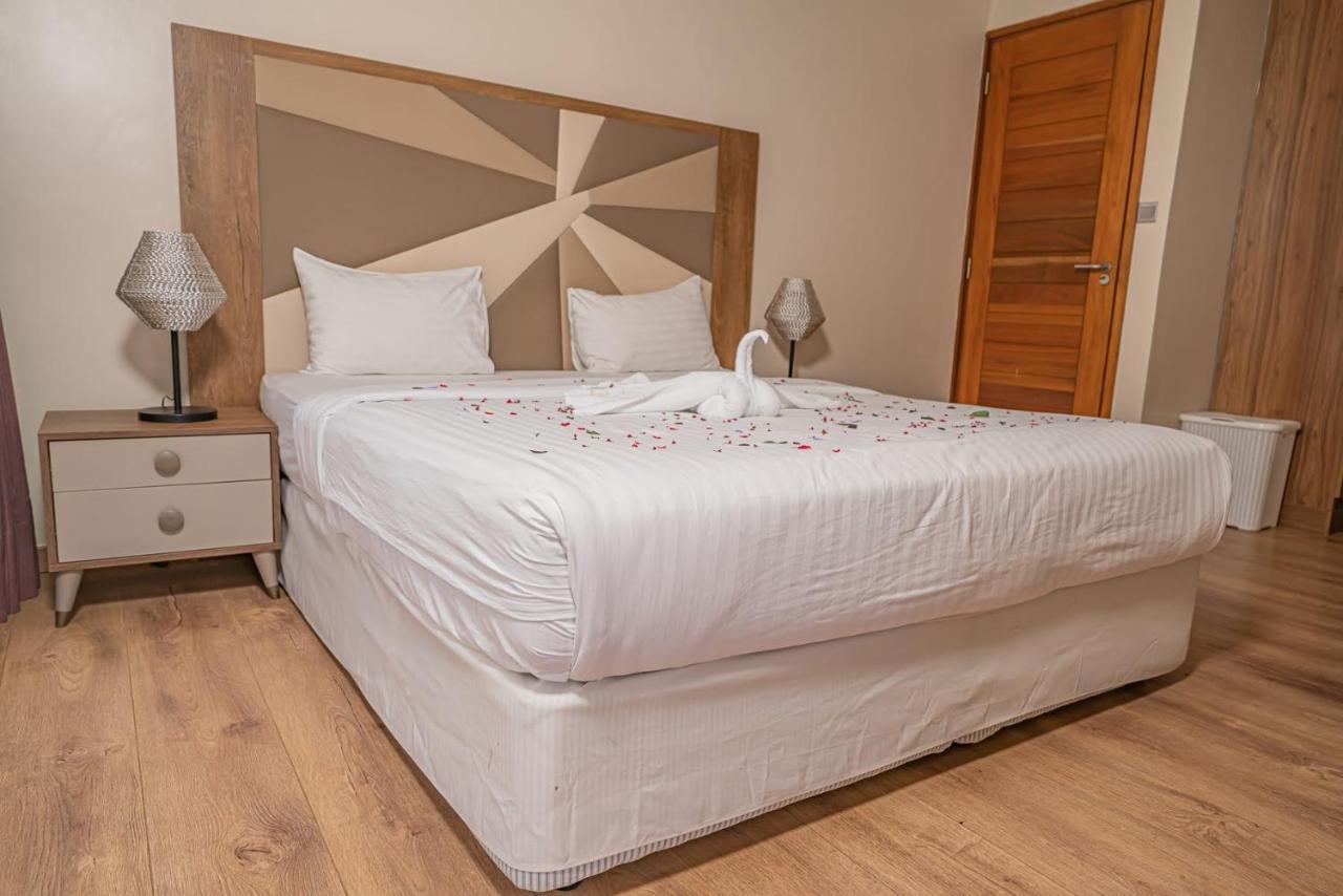 Lux 37 On Kikambala Apartment