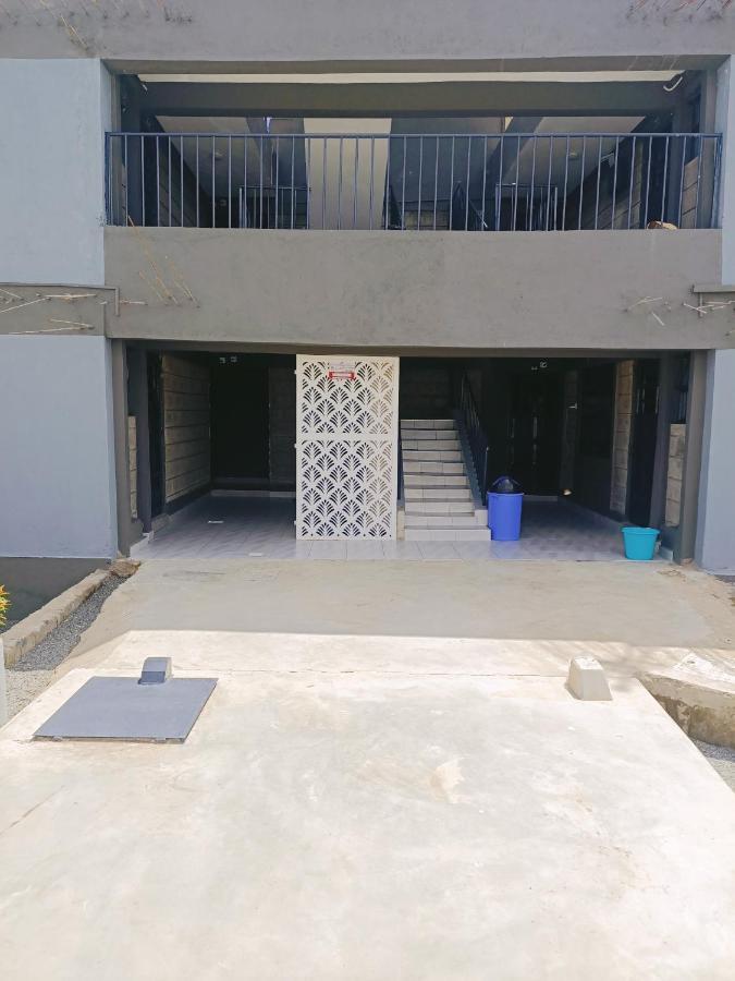 Apartment Royalsuites-utawala