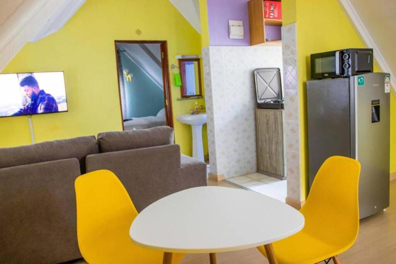 Apartment Charming 1-bed Penthouse In Karen *