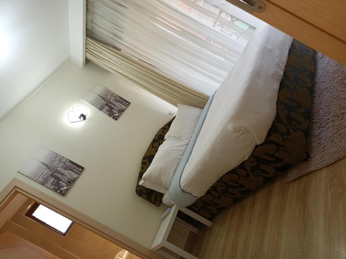 Apartment Kandiz 2 Bedroom Apartment