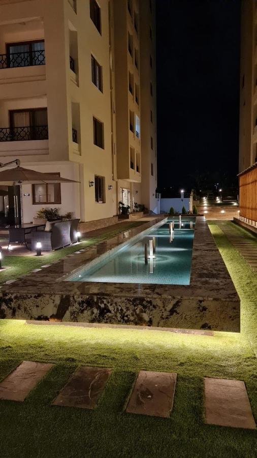 Kandiz 2 Bedroom Apartment *