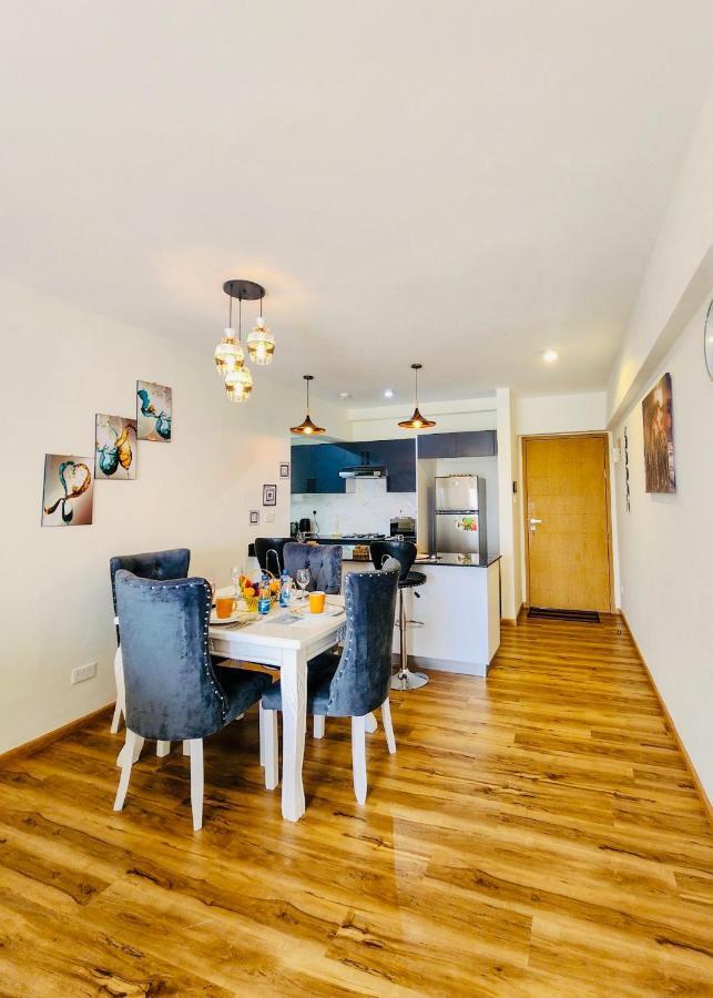 Armonia 2 Bdrm Apt/gym/poolview/wi-fi/netflix Apartment Nairobi