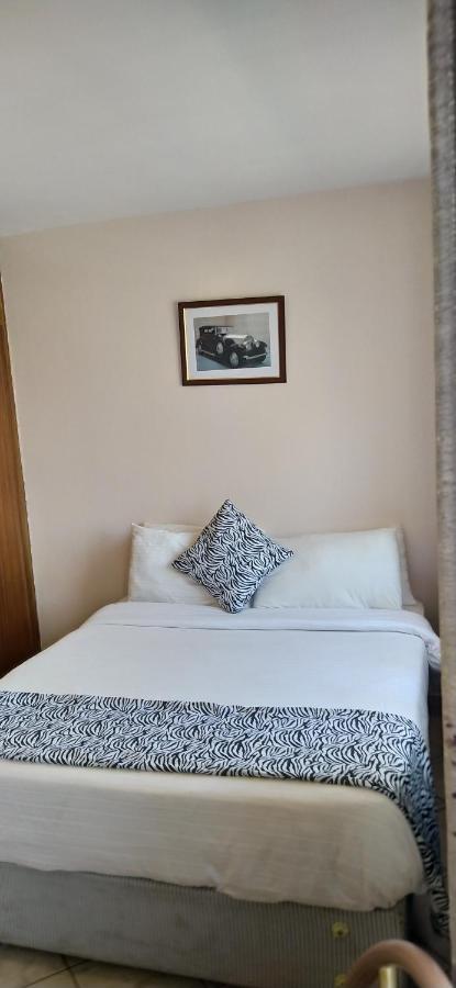 Hotel Plus254 2*