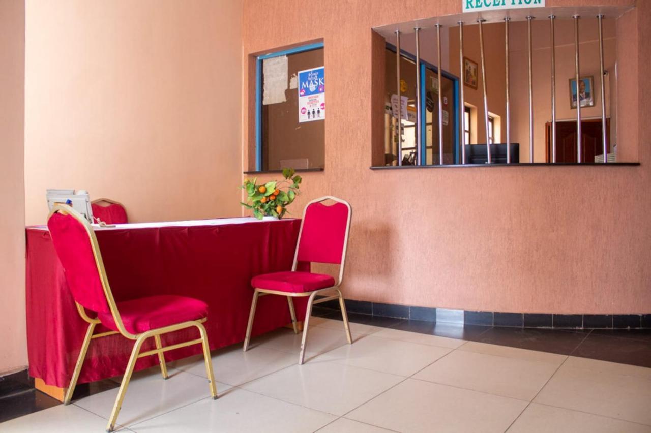 Deka Love hotel