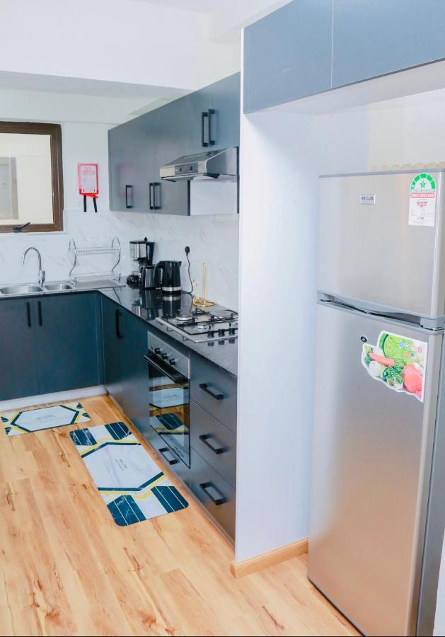Armonia 2 Bdrm Apt/gym/poolview/wi-fi/netflix *