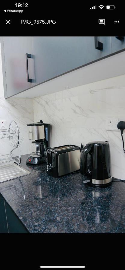 Armonia 2 Bdrm Apt/gym/poolview/wi-fi/netflix