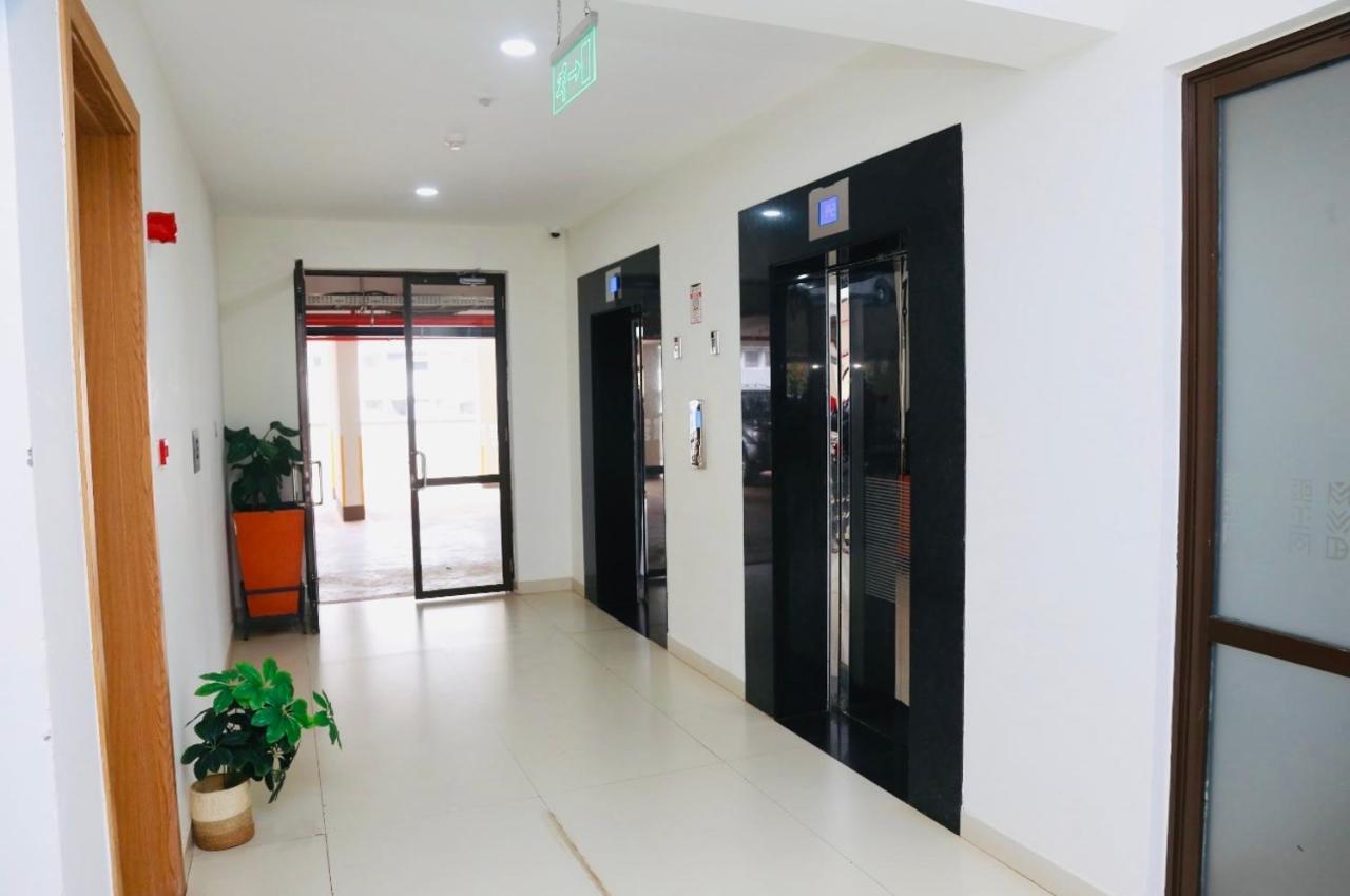Armonia 2 Bdrm Apt/gym/poolview/wi-fi/netflix Apartment Nairobi