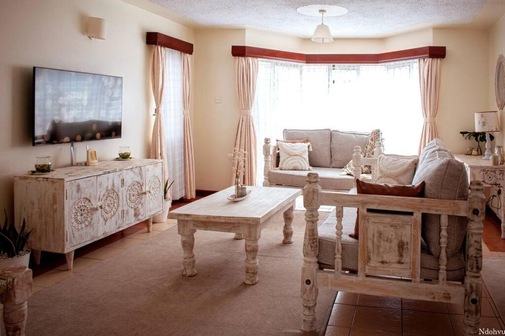Warm & Cozy 2-br Apartment. 10 Mins From Centre Apartment Nairobi