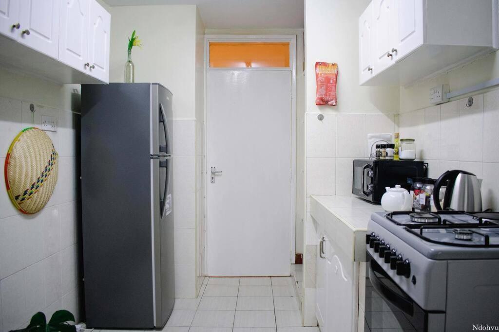 Warm & Cozy 2-br Apartment. 10 Mins From Centre *