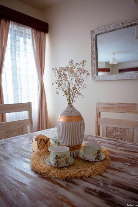 Apartment Warm & Cozy 2-br Apartment. 10 Mins From Centre *