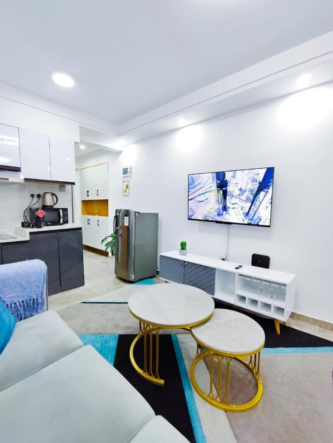 Comfort Meets Class Your Ideal 1-bedroom In Kilimani * Nairobi