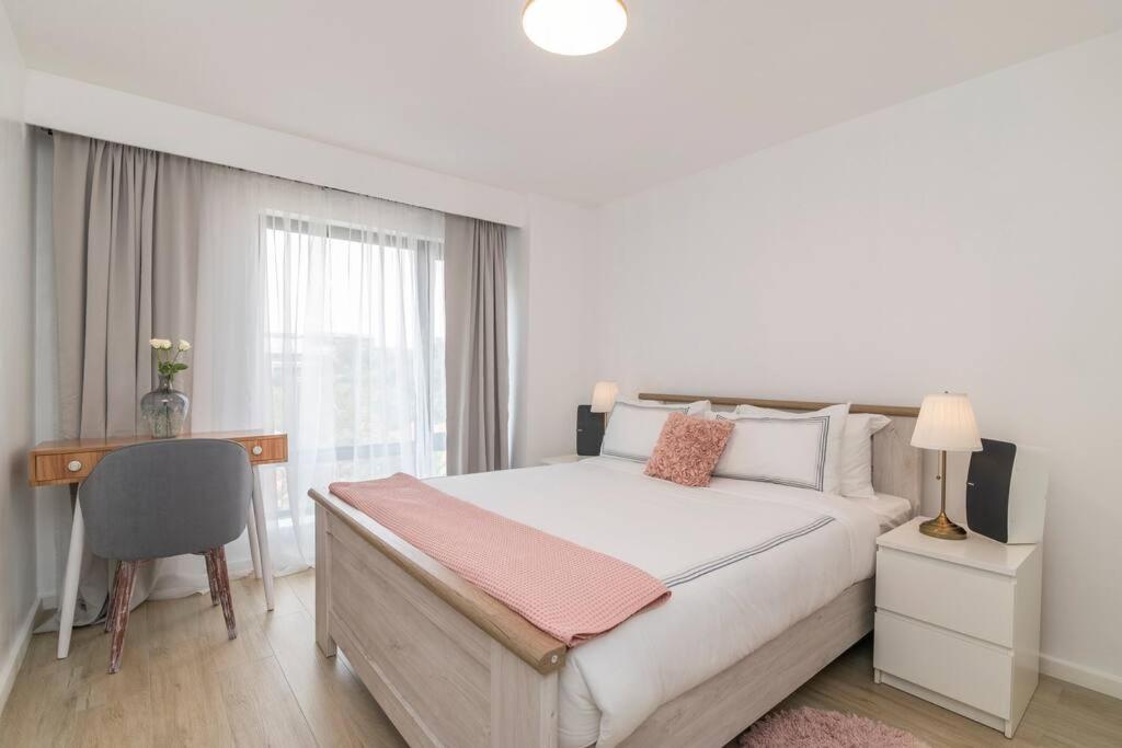 Riverside Square 2 Bedroom By Yourhost, Apartment *