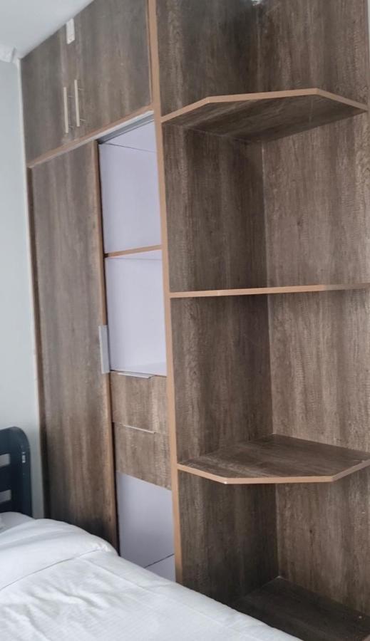 Apartamento Studio 47 Ensuite In Donholm Phase 5g Estate,