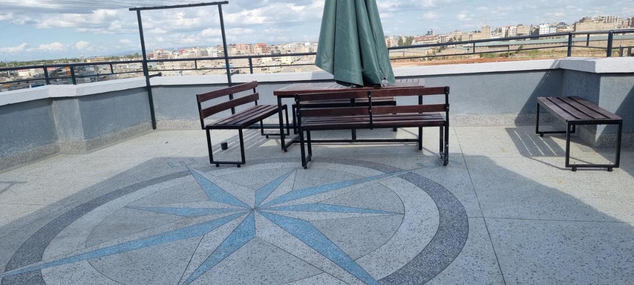 Apartamento Studio 47 Ensuite In Donholm Phase 5g Estate, *