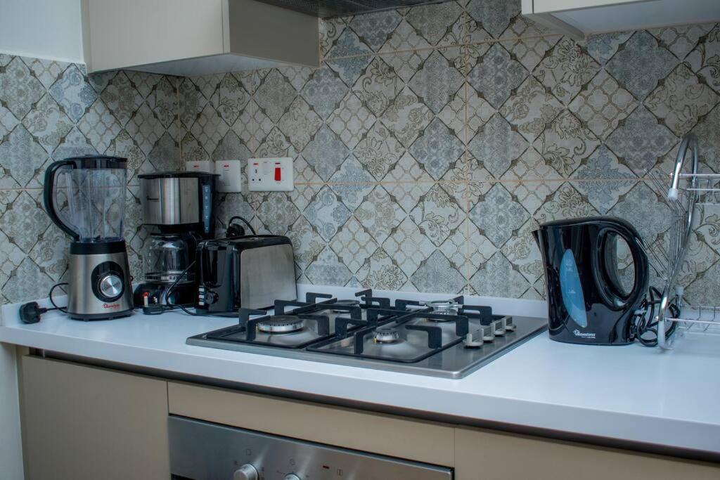 Urban Lifestyle 1br In Westlands, Heated Pool, Gym, Workspace & Parking * Nairobi