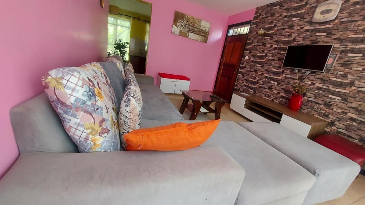 Lux Gardens Syokimau Apartment *