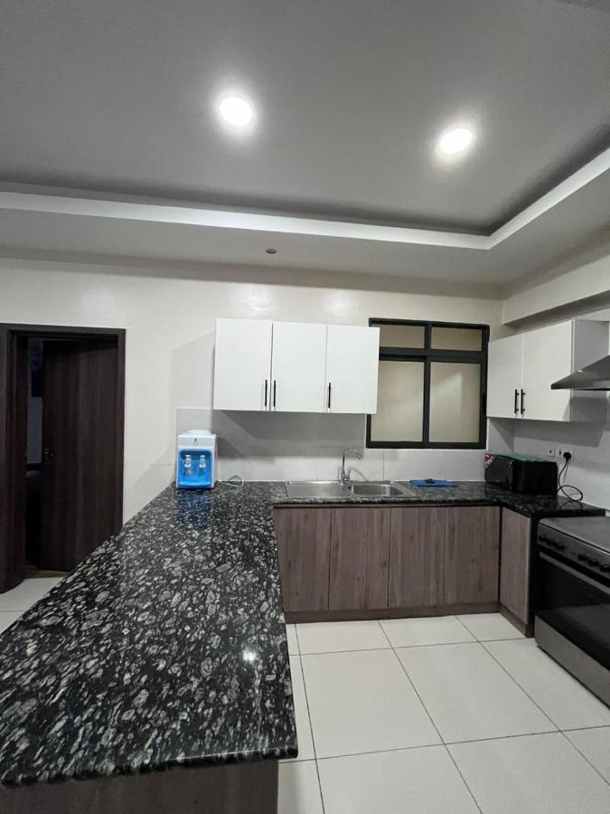 Silver Apartment