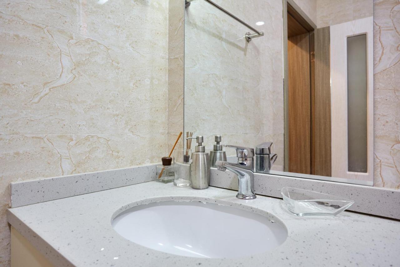Fabulous Crestpark Penthouse *
