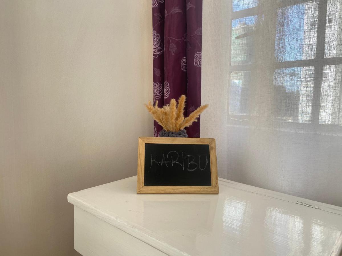 Apartment Private,secure 1bedroom In West *