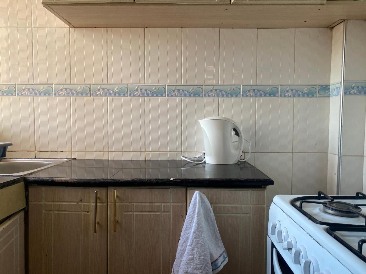 Private,secure 1bedroom In West Apartment