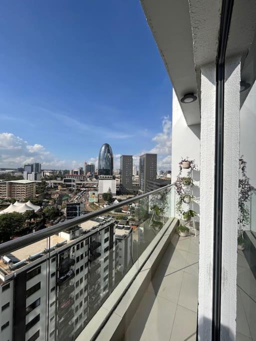 Apartment Beautiful 2 Bedroom Apartm. Westlands *