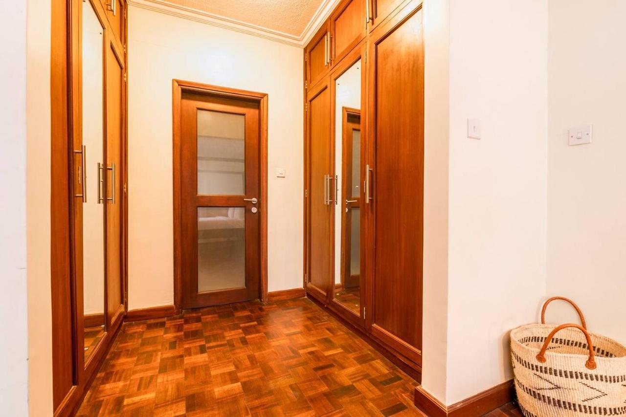 Apartment Riverside Park Tropical Oasis By Yourhost,4 Bed,nairobi *