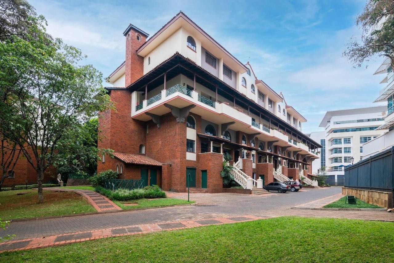 Apartment Riverside Park Tropical Oasis By Yourhost,4 Bed,nairobi Nairobi