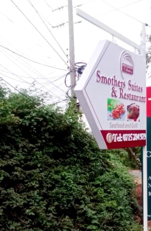 Smothers Suites And Restaurant
