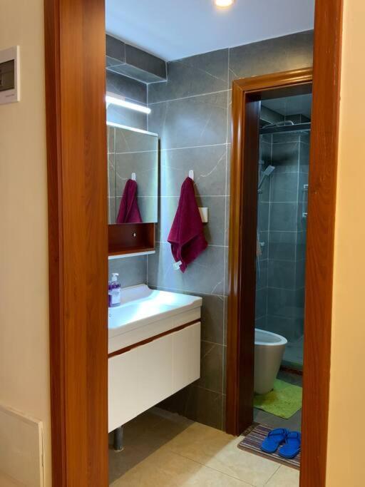 Enzi Heights - Cozy 1 Bedroom Near Eka Hotel, Pool, Gym, Lift