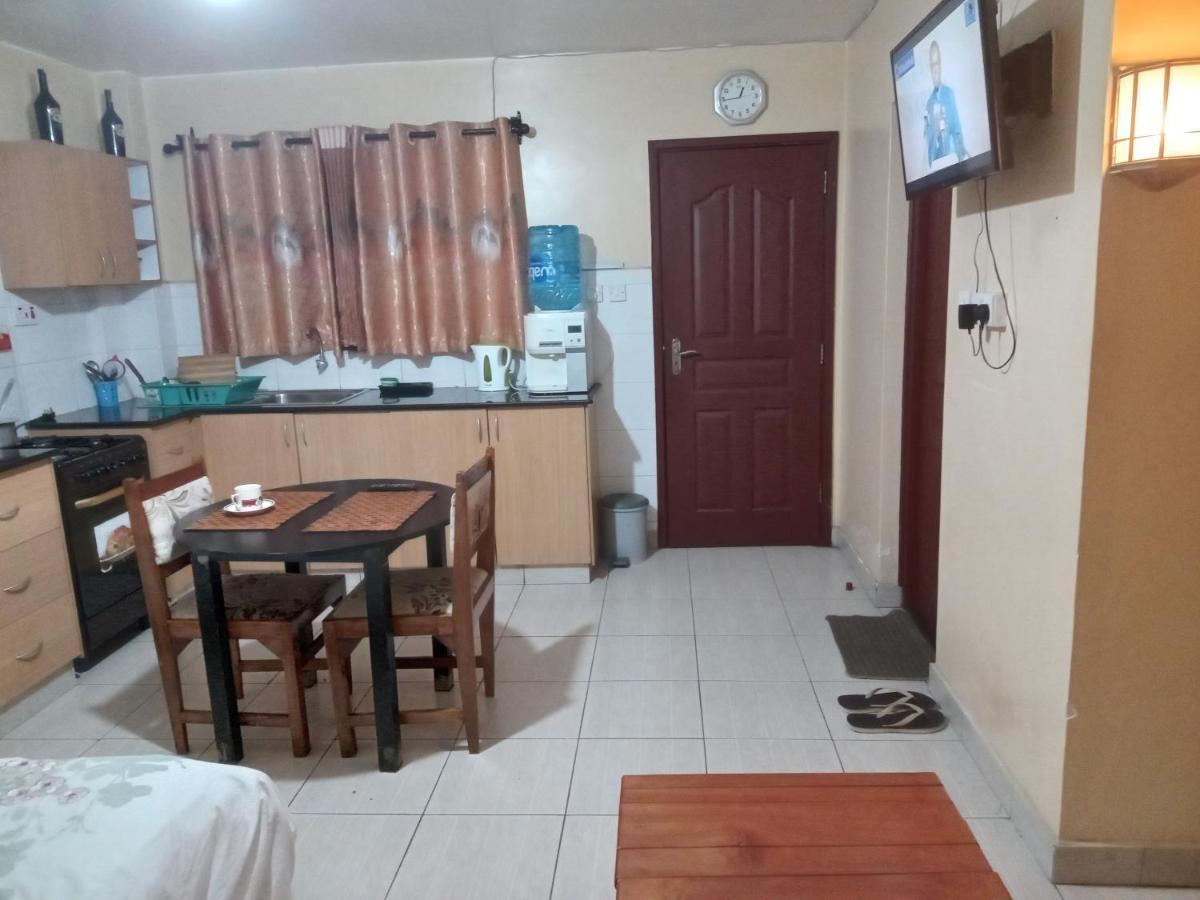 Budget - With Fast Wifi And Netflix * Nairobi