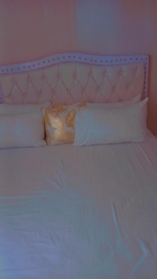 Kathy's Two Bedrooms * Nairobi
