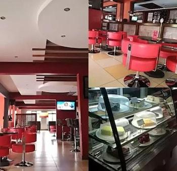 Hotel Hennessis 3*