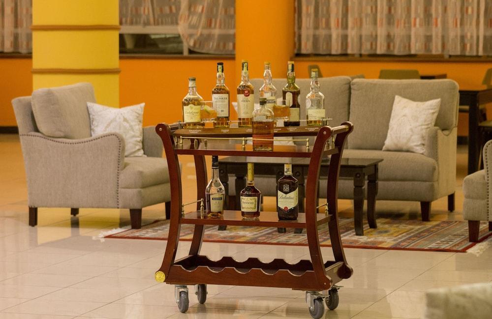 Hotel The Panari - Near Jomo Kenyatta International Airport