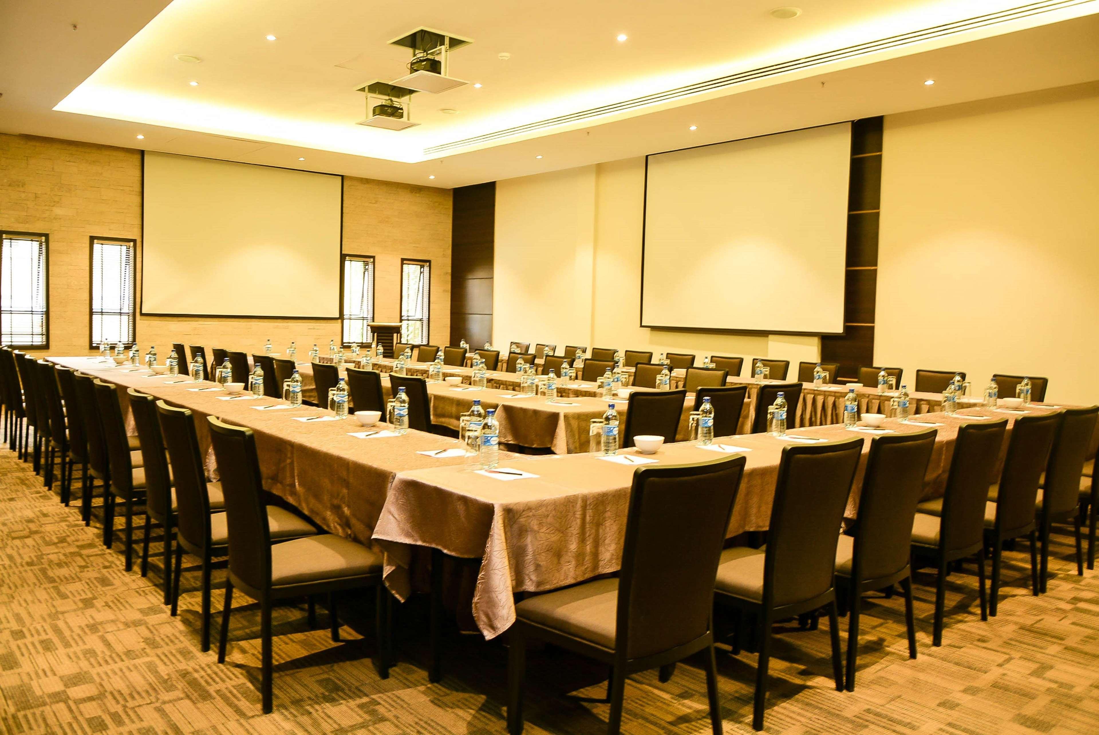 Doubletree By Hilton Nairobi Hotel 4*