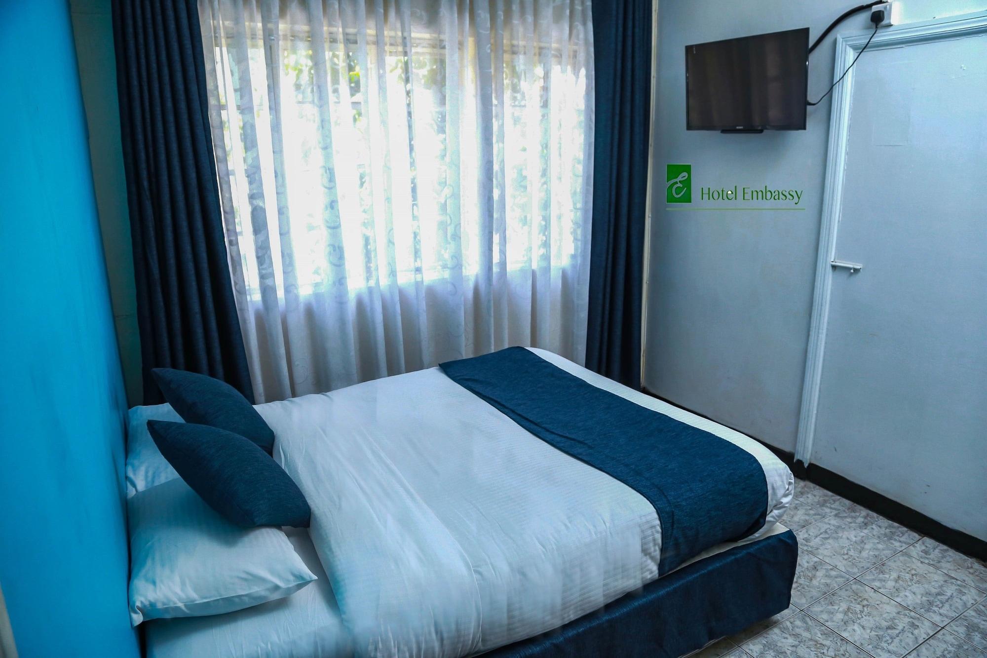 Hotel Embassy 2*