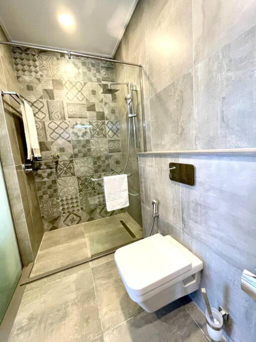 Tranquility In The Midst Of Vibrance Apartment *