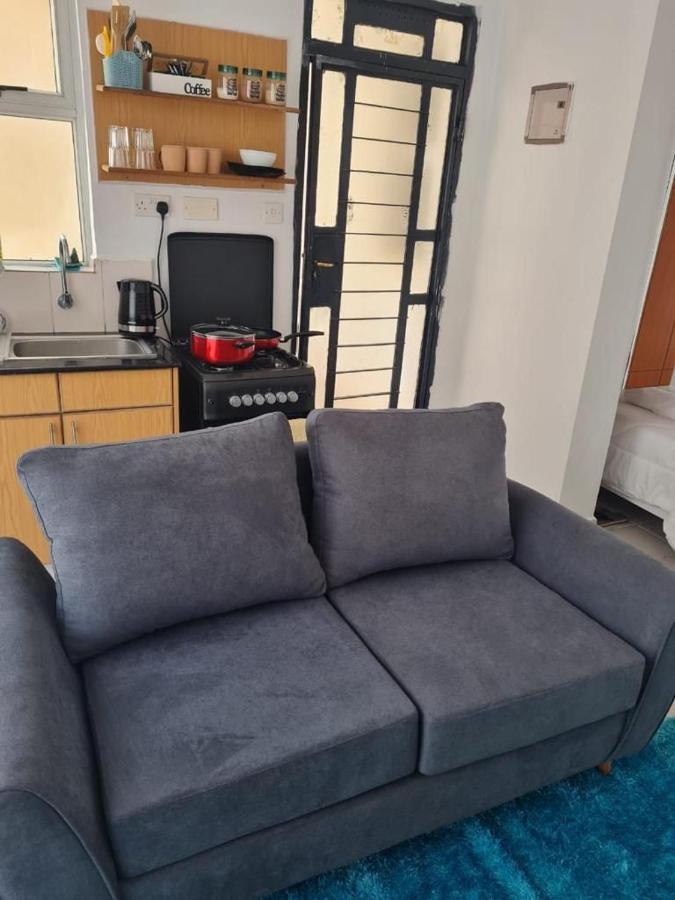 Racecourse Gardens Apartment
